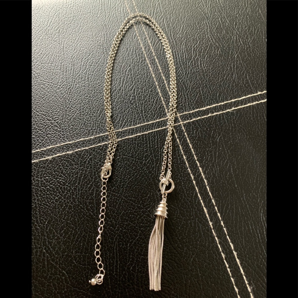 Gap necklace